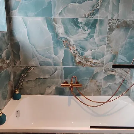 Maison Moderne Et Chaleureuse A Villa