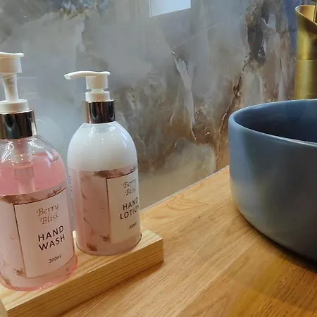 Villa Maison Moderne Et Chaleureuse A *